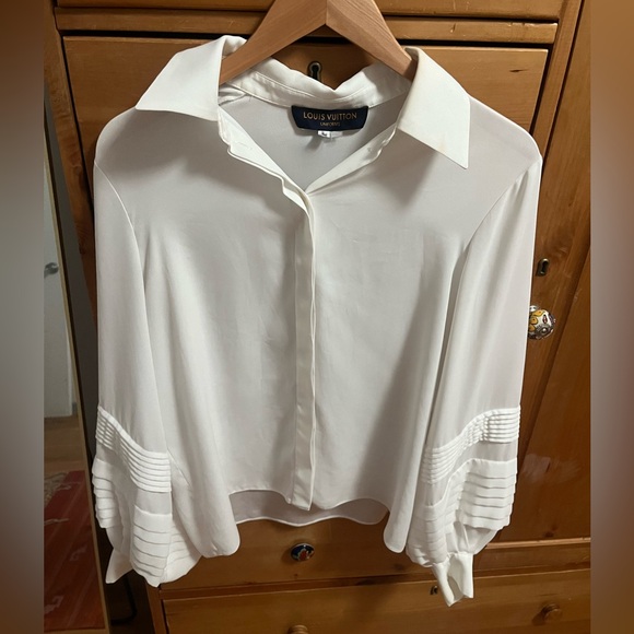 100% AUTHENTIC vintage Louis Vuitton White Rayon Pirate Shirt - Picture 1 of 4